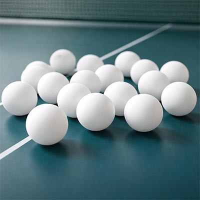 Piłeczki do tenisa stołowego – co musisz wiedzieć?