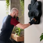 Elektroniczna tarcza bokserska HMS TB30 bluetooth z muzyką i rękawicami Elektroniczna tarcza bokserska HMS TB30 bluetooth z muzyką i rękawicami