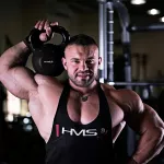 Kettlebell żeliwny HMS KNV16 z powłoką winylową 16 kg - czarny Kettlebell żeliwny HMS KNV16 z powłoką winylową 16 kg - czarny