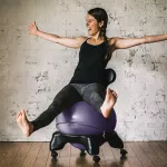 Krzesło terapeutyczne z oparciem i piłką Gaiam 6002RTL Krzesło terapeutyczne z oparciem i piłką Gaiam 6002RTL