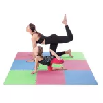 Mata puzzle pod sprzęt One Fitness MP10 10 mm 9 elementów - zielono-niebiesko-czerwona Mata puzzle pod sprzęt One Fitness MP10 10 mm 9 elementów - zielono-niebiesko-czerwona