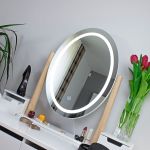 Drewniana toaletka kosmetyczna z oświetleniem LED SH-03W