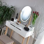 Drewniana toaletka kosmetyczna z oświetleniem LED SH-03W