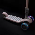 Hulajnoga dziecięca 2w1 LED Nils Fun HLB808 - różowa Hulajnoga dziecięca 2w1 LED Nils Fun HLB808 - różowa
