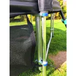 Trampolina ogrodowa Jumpi Maxy Comfort 252cm/8ft z siatką wewnętrzną - czarna Trampolina ogrodowa Jumpi Maxy Comfort 252cm/8ft z siatką wewnętrzną - czarna